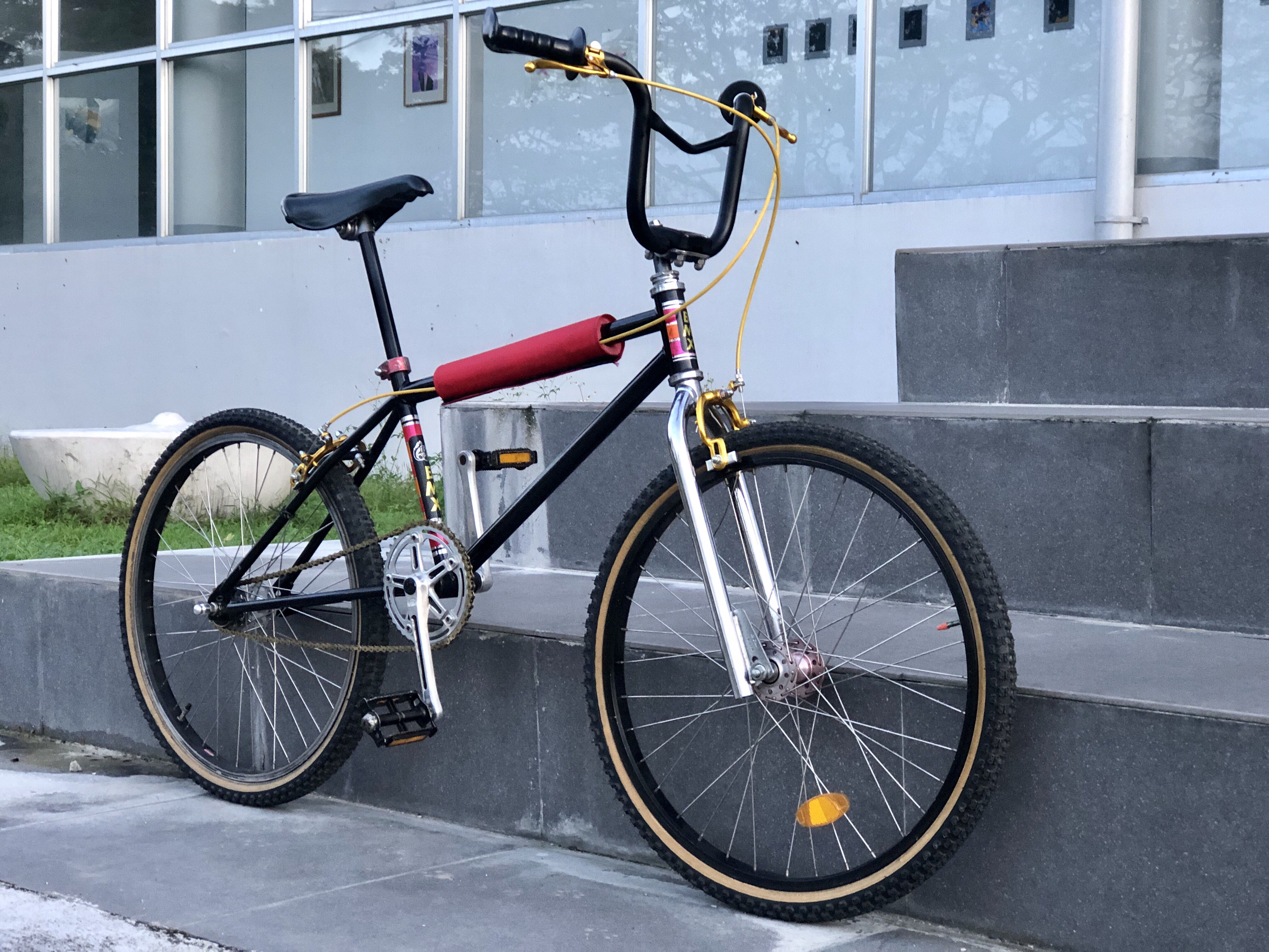 Size 24 top bmx bike