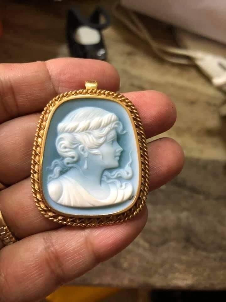 Cameo Pendant For Sale, Women's Fashion, Jewelry & Organizers ...