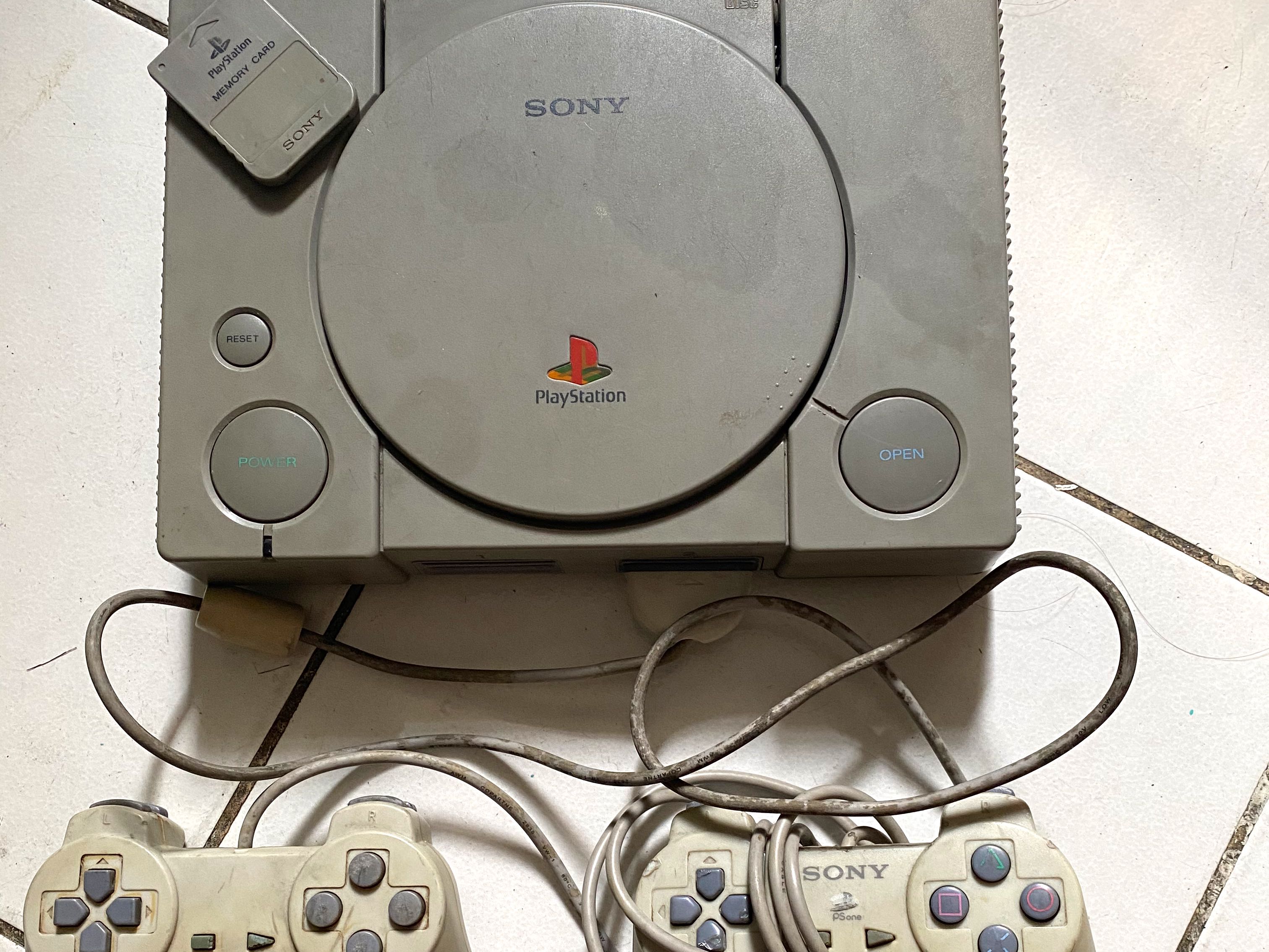 Classic Sony Playstation with memory card Video Gaming Video Game