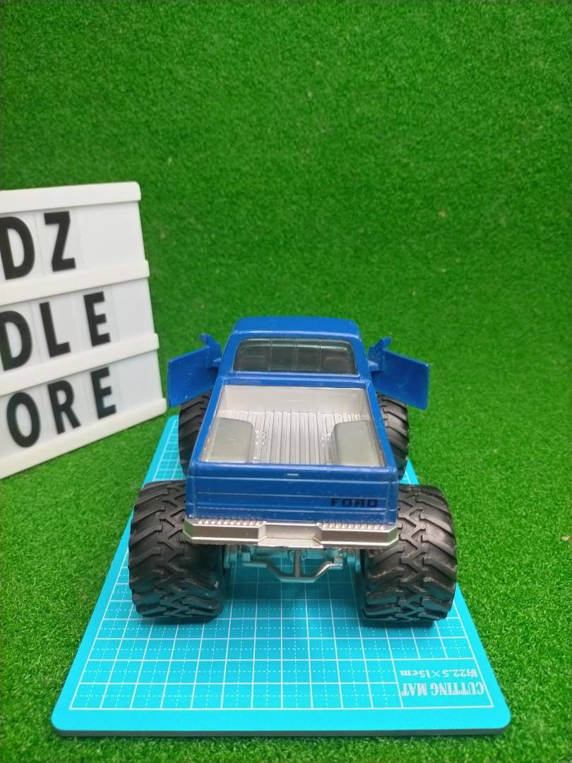 Ford NewRay Big Size Monster Truck 1/32 Scale, Hobbies & Toys, Toys