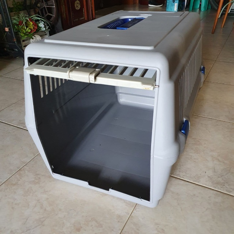 Iris pet sales carrier
