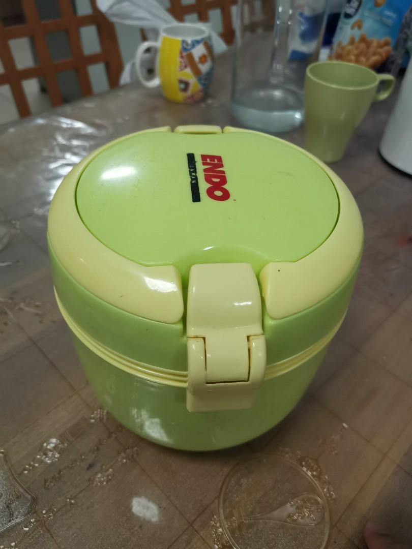 Japan brand thermal lunch box, Home Appliances, Kitchenware on Carousell