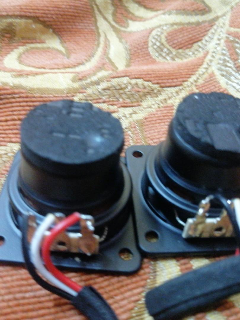 JBL flip3 parts (Category: Portable Audio Accessories) located in Cavite. Submitted by kimbodukay (Listing ID 1060927163, Image 3). Description: .
