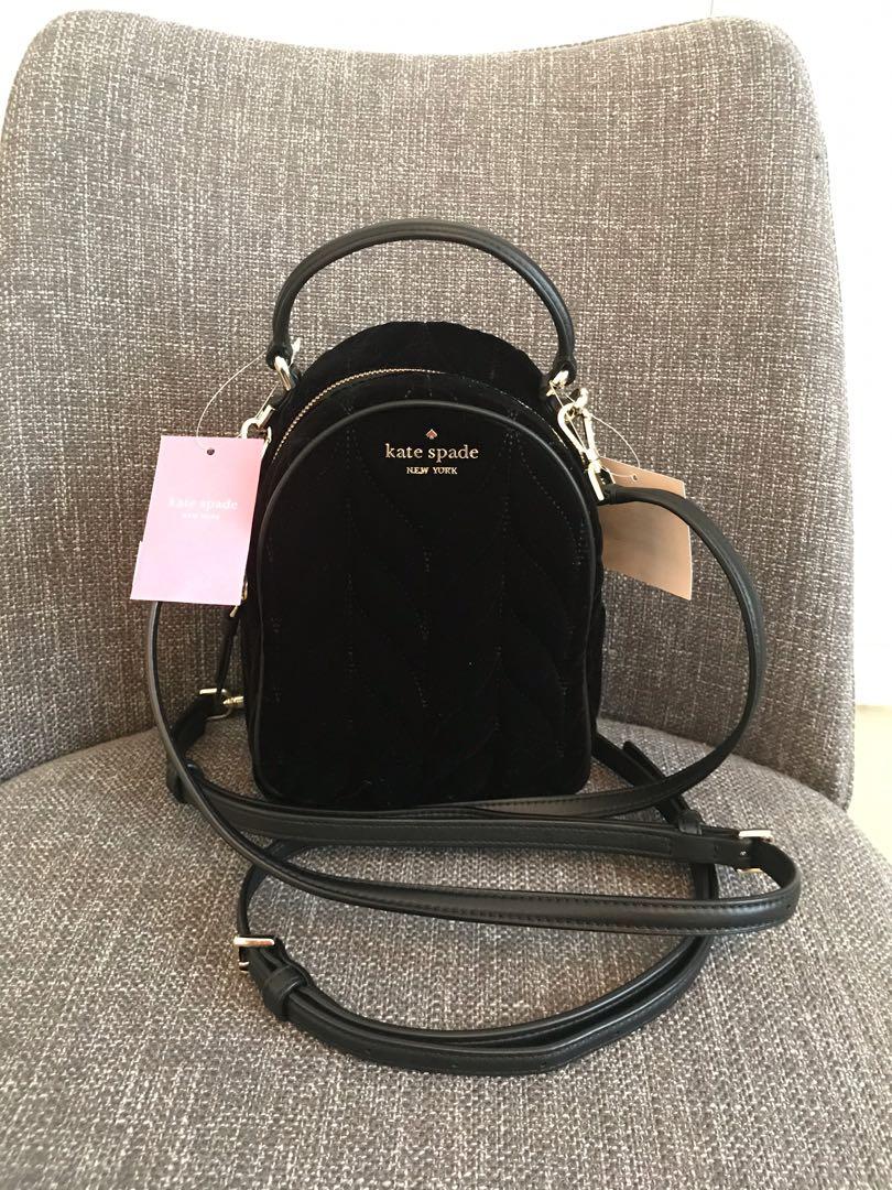 Kate Spade black velvet mini backpack, 女裝, 手袋及銀包, 長銀包- Carousell