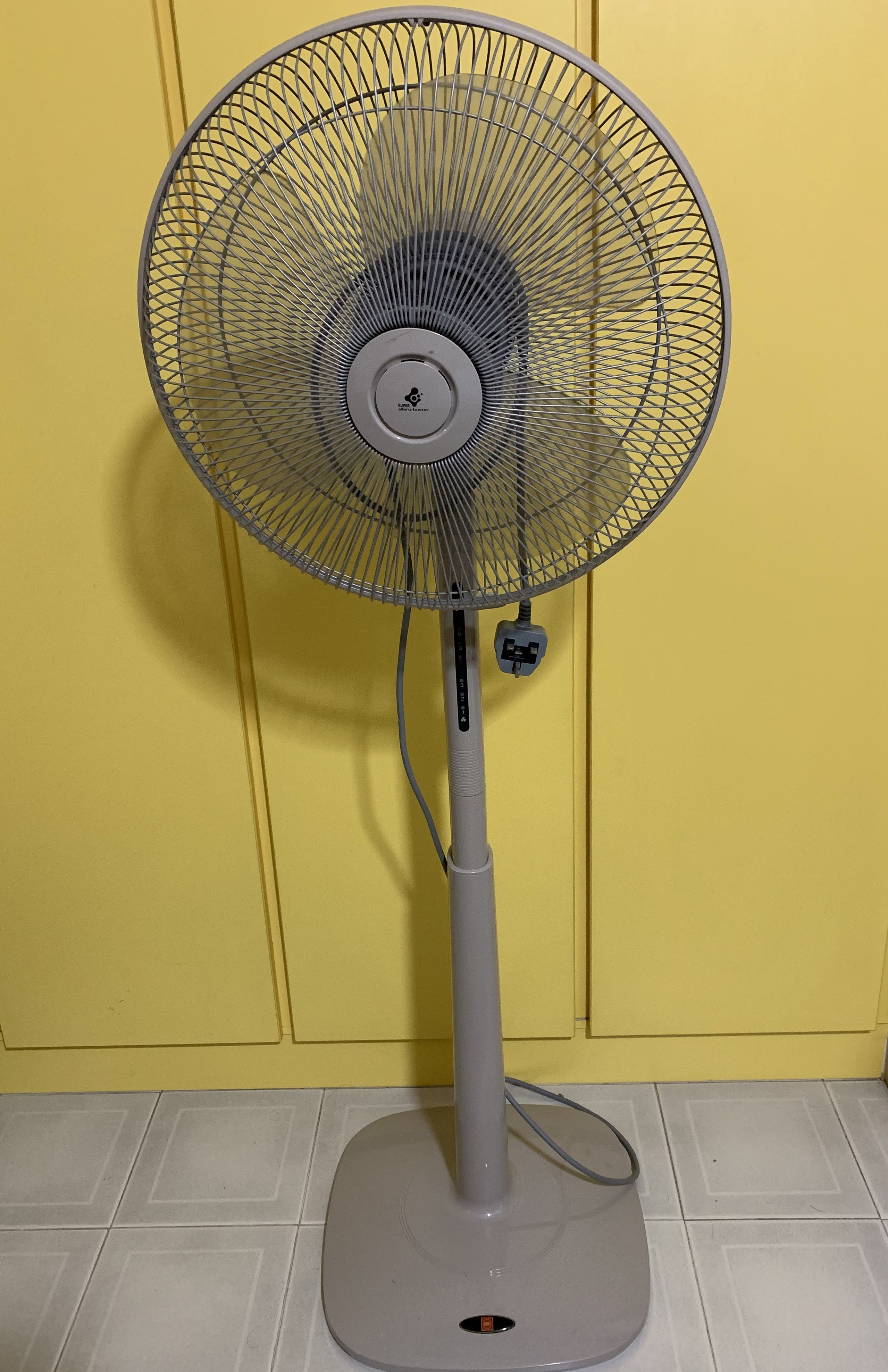 KDK Standing Fan model M40KS with remote control!, Furniture & Home ...