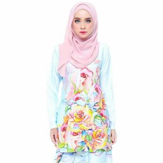(Category: ) located in . Submitted by bundle.mk_chic (Listing ID 1060919274, Image 1). Description: .
