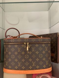 (Category: ) located in . Submitted by goodmorningsabrina (Listing ID 1060914610, Image 1). Description: .