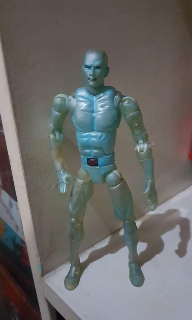 Marvel legends iceman w/ base toybiz 