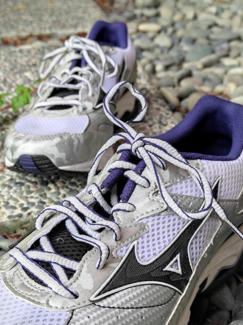 Mizuno Running Shoes UK 7.5 Women s Fashion Footwear Sneakers on Carousell