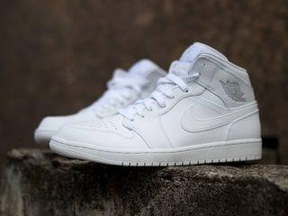 NIKE Air Jordan 1 Mid (Legit)