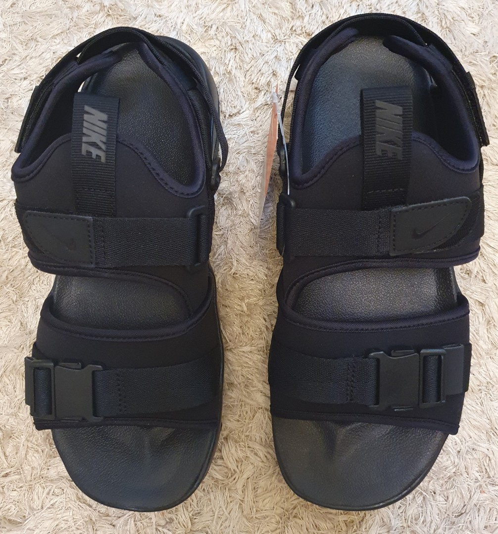 nike canyon black