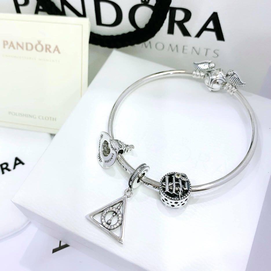 Pandora Harry Potter Bracelet W Charms Women S Fashion Jewelry Organizers Bracelets On Carousell It presents the engraving i open at the close. pandora harry potter bracelet w charms