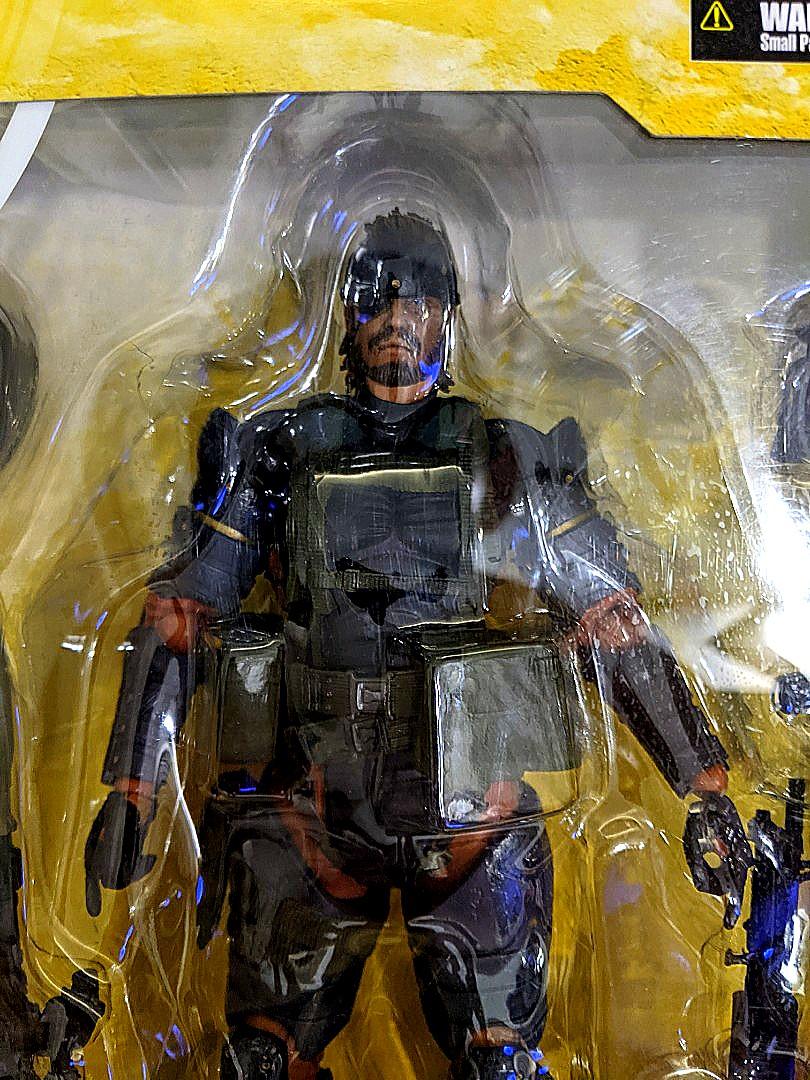 Figurine Metal Gear Solid Peace Walker - Play Arts Kai Snake Battle Dress - Neuve