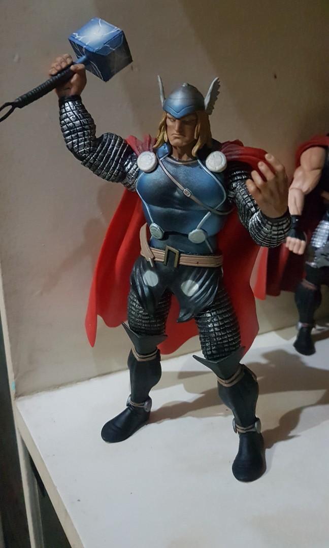 Sdcc thor marvel shop legends
