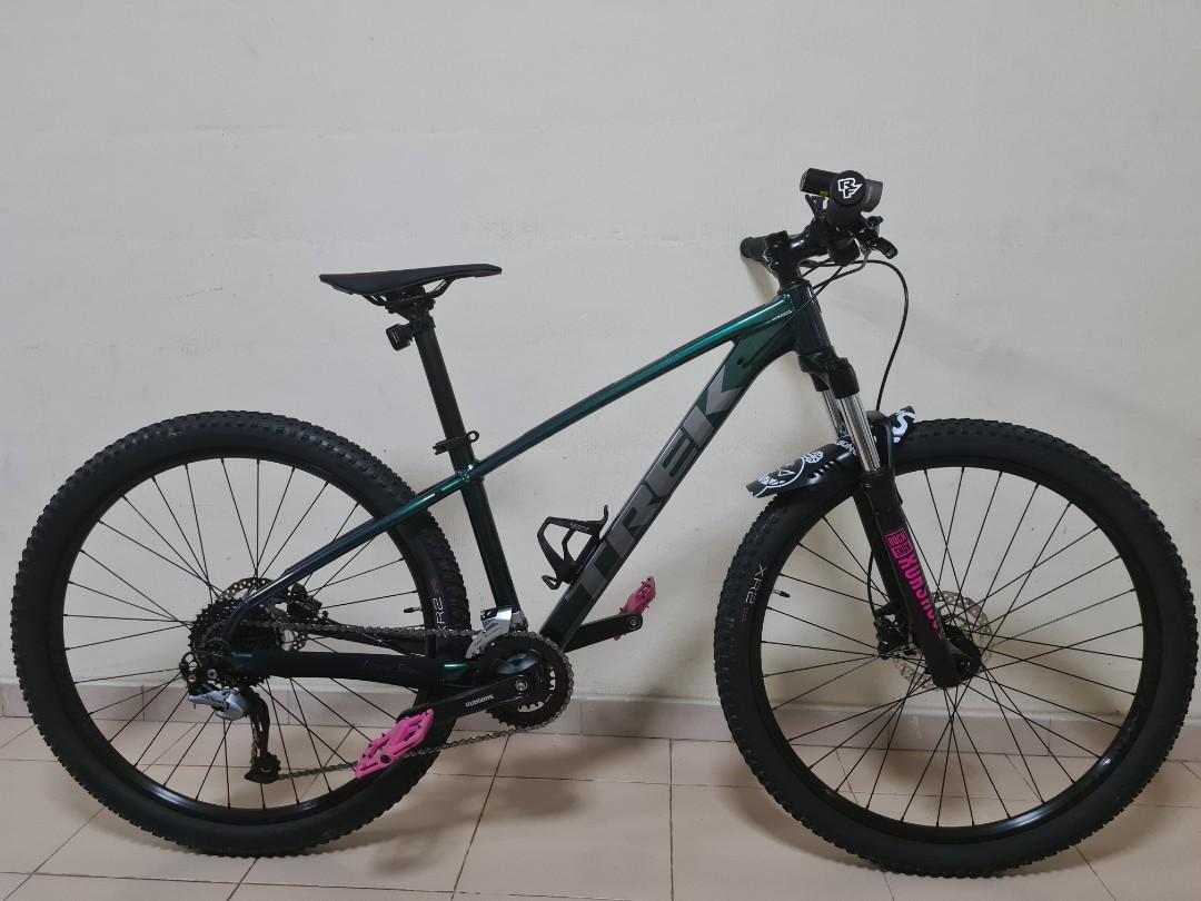 Trek marlin 7 2021 emerald iris deals