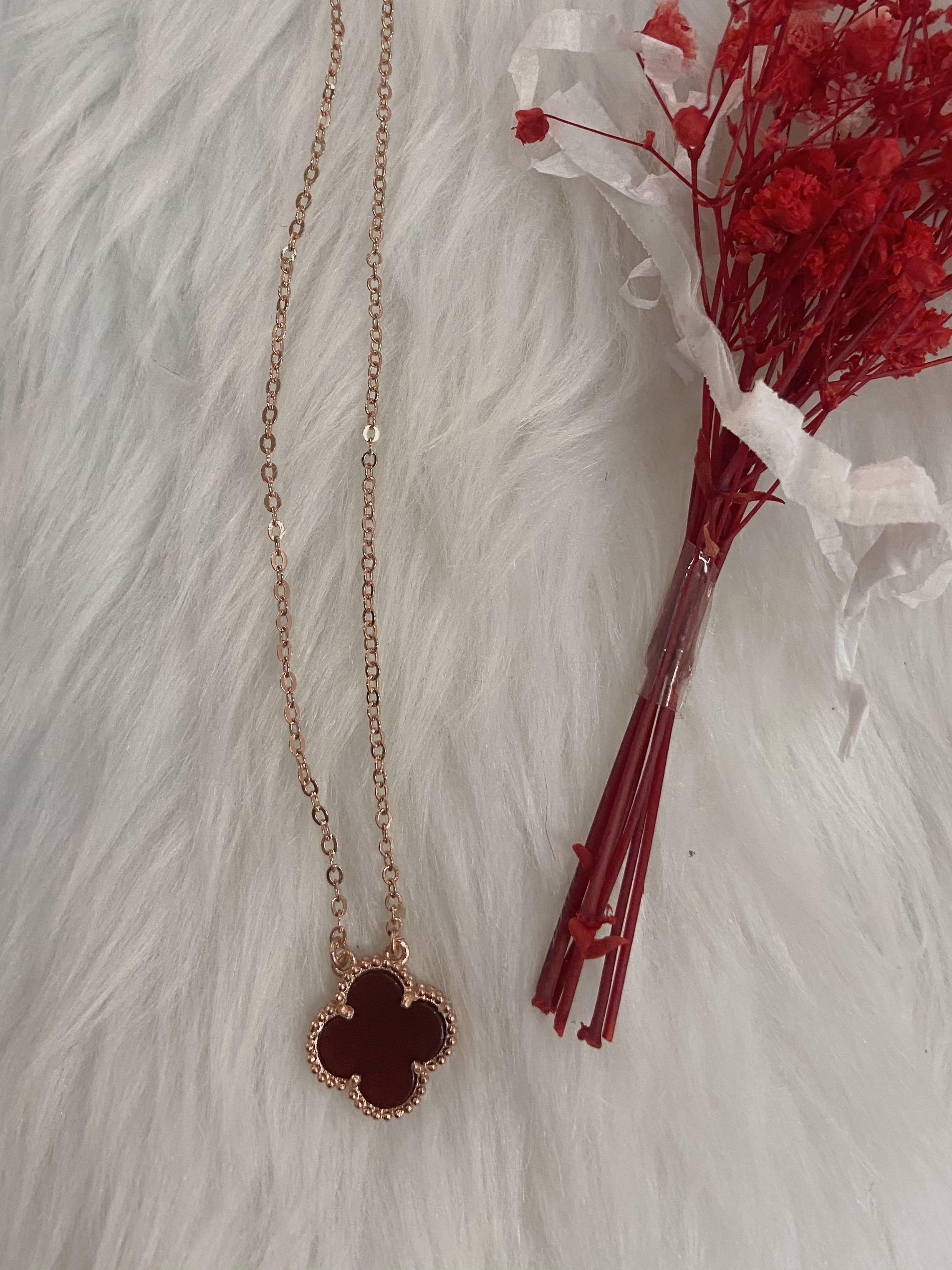 Vca necklace (Category: Necklaces) located in Angeles City. Submitted by gogo.sparkle (Listing ID 1060909020, Image 1). Description: .