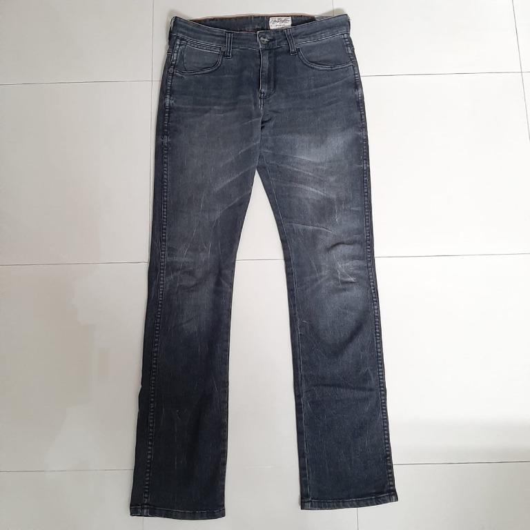 Wrangler spencer sales jeans black