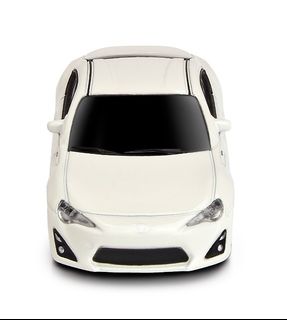 AutoDrive 32GB Car USB Flash Drive for Toyota 86 (white)64084687416578110