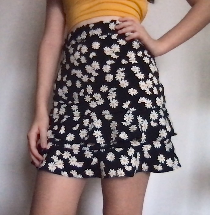 Black daisy skirt Clearance