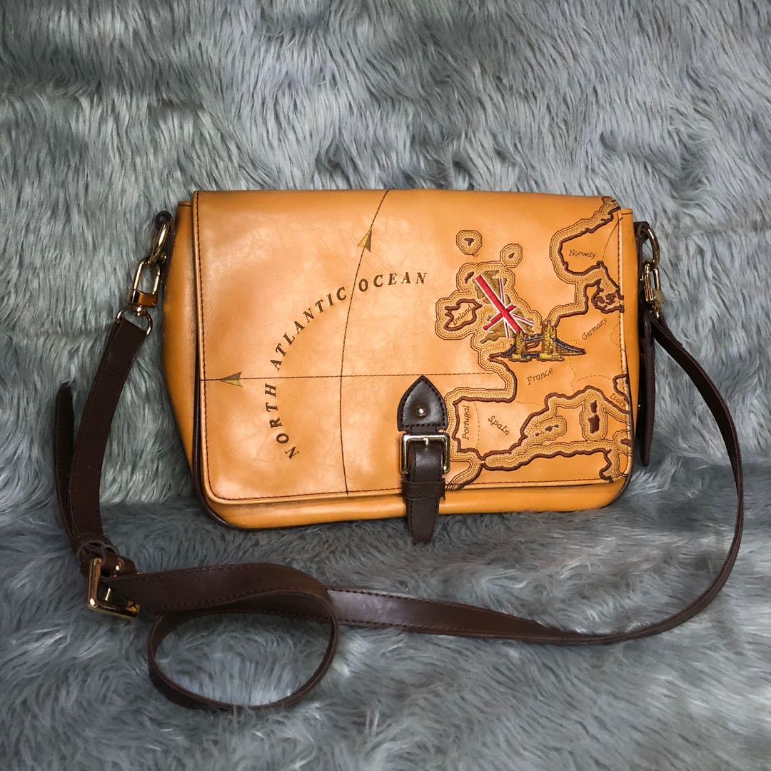 Cupcake sales sling bag