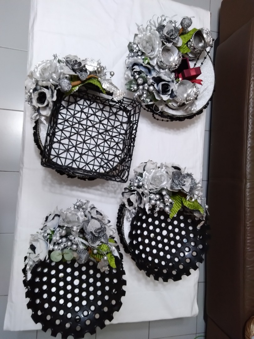 Dulang Hantaran 4 Dulang Untuk Tunang Dan Perkahwinan Food Drinks Local Eats On Carousell