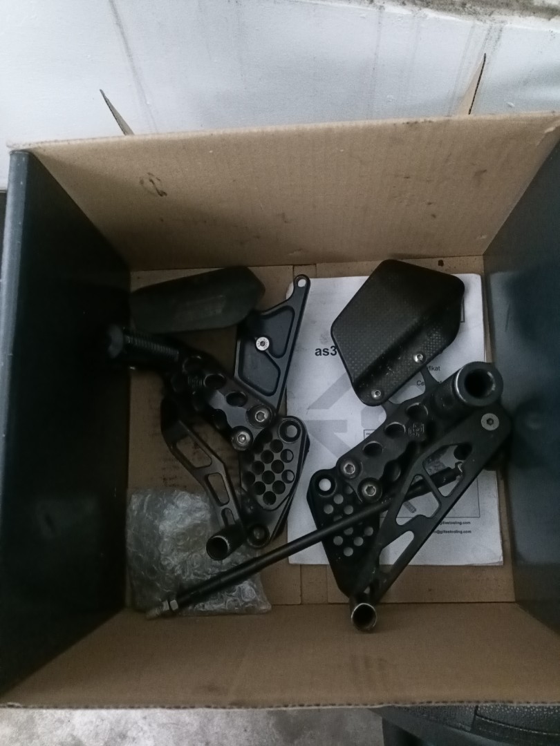 Hayabusa Gen 2 Gilles rearsets, Motorcycles, Motorcycle Accessories on