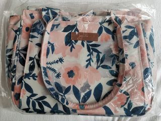 (Category: ) located in . Submitted by happywanping (Listing ID 1061174727, Image 1). Description: .