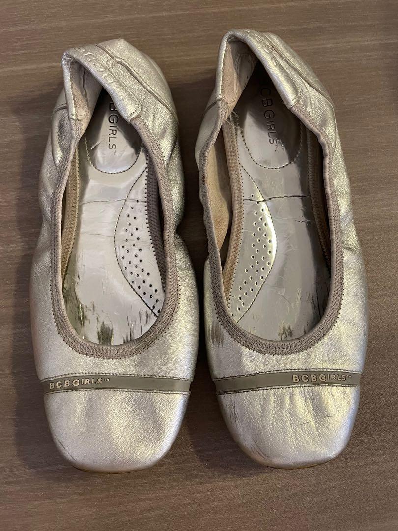 Leather ribbon sandals and BCBG flats size 7 (Category: Flats & Sandals) located in Manila. Submitted by urban_clothing (Listing ID 1061100891, Image 3). Description: Price for 2 pairs already. Both size 7 a leather sandals and a silver BCBG flats.