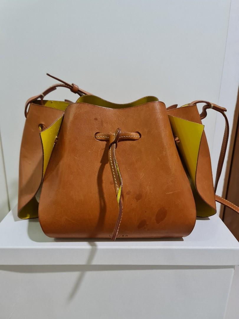 Linjer sales sling bag