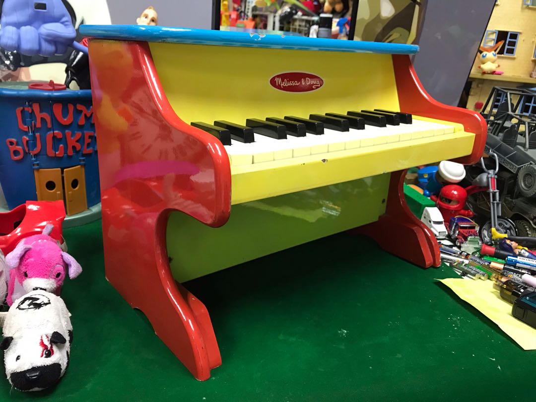 Learn to play top piano melissa and doug
