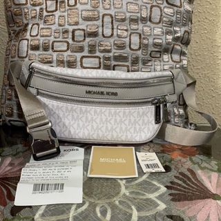 (Category: ) located in . Submitted by hkmshopp (Listing ID 1061126476, Image 1). Description: .