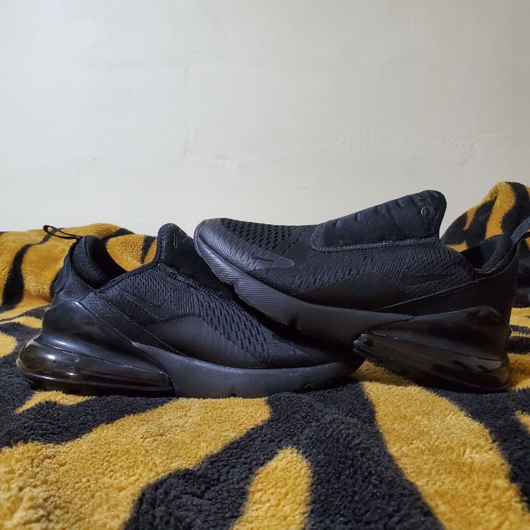 nike air 270 triple black