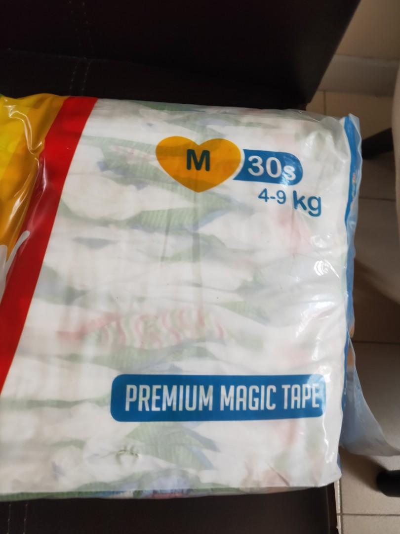 Playful baby diaper 30s medium (Category: Diapers & Baby Wipes) located in Manila. Submitted by ibentamona (Listing ID 1061133469, Image 3). Description: .