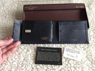Vintage Royal Crest Amity Black Leather Wallet
