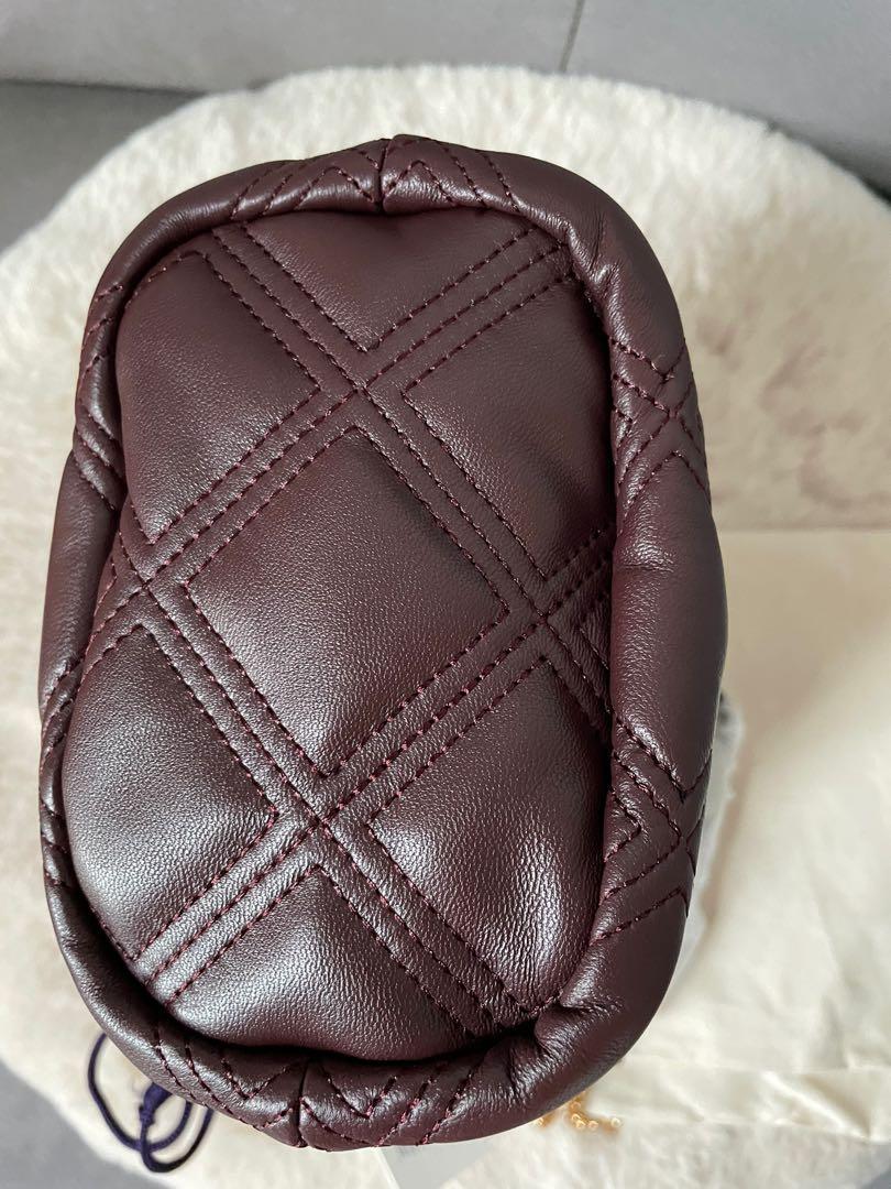 Chelsea quilted drawstring bag discount