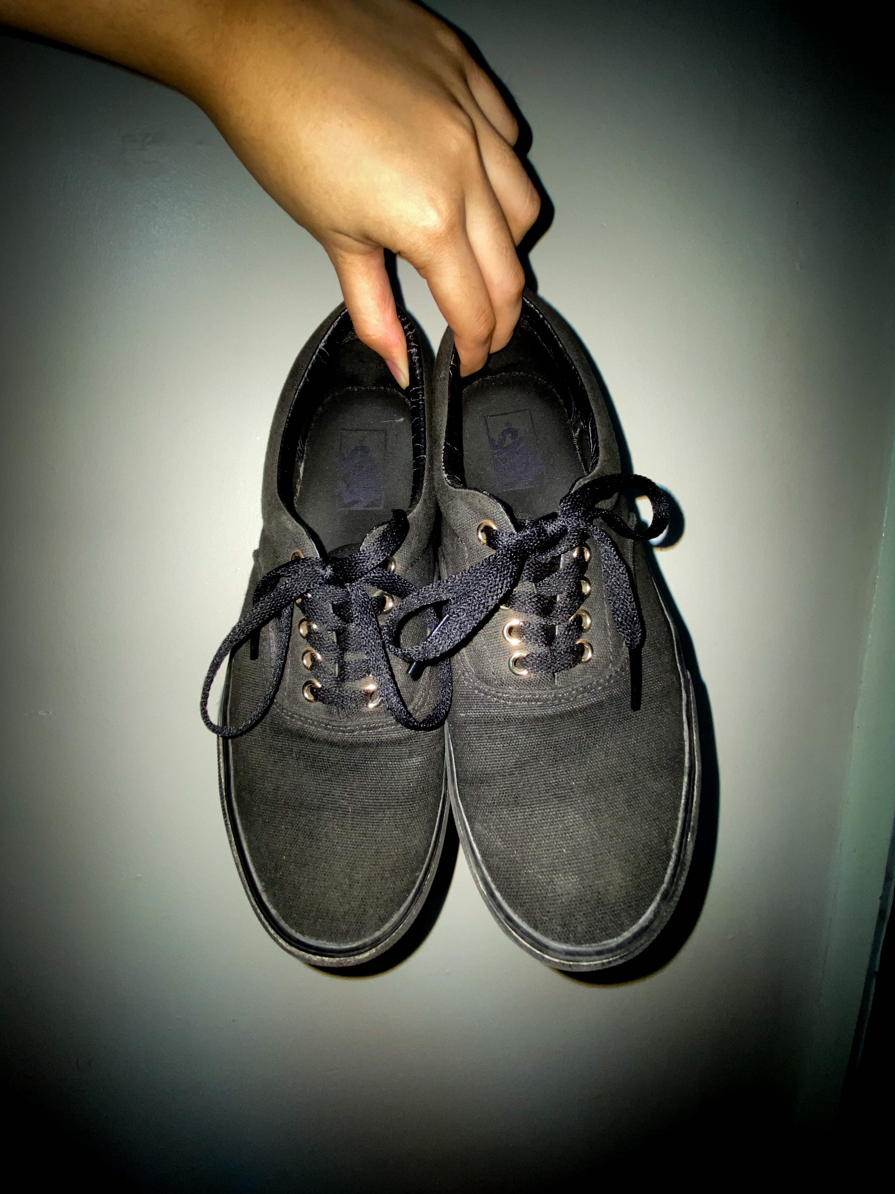 black low cut vans