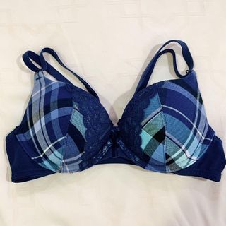 (Category: ) located in . Submitted by chuteypie (Listing ID 1061238119, Image 1). Description: .