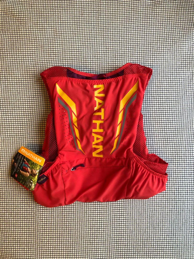 Women s Nathan VaporMag 2.5L Hydration Vest Carousell