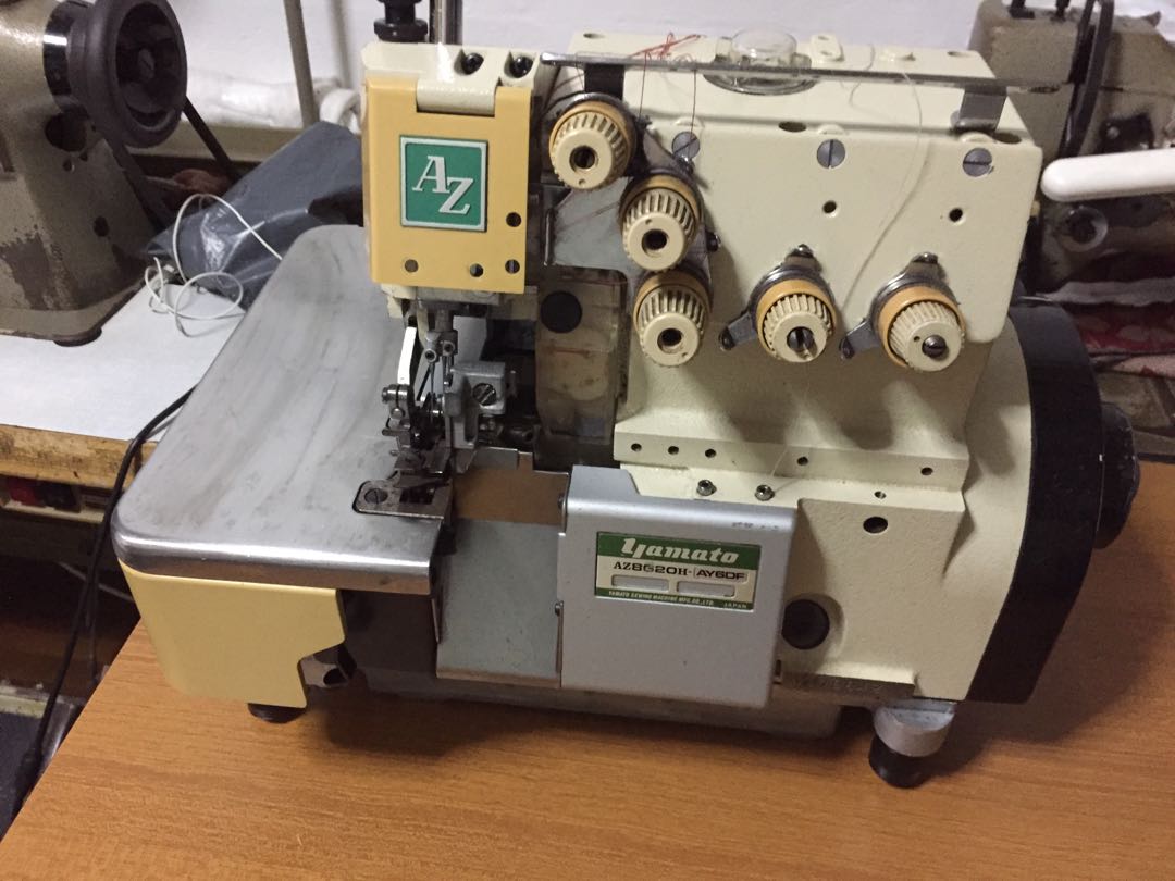Yamato Industrial Overlock Sewing Machine, Serger, Hobbies & Toys
