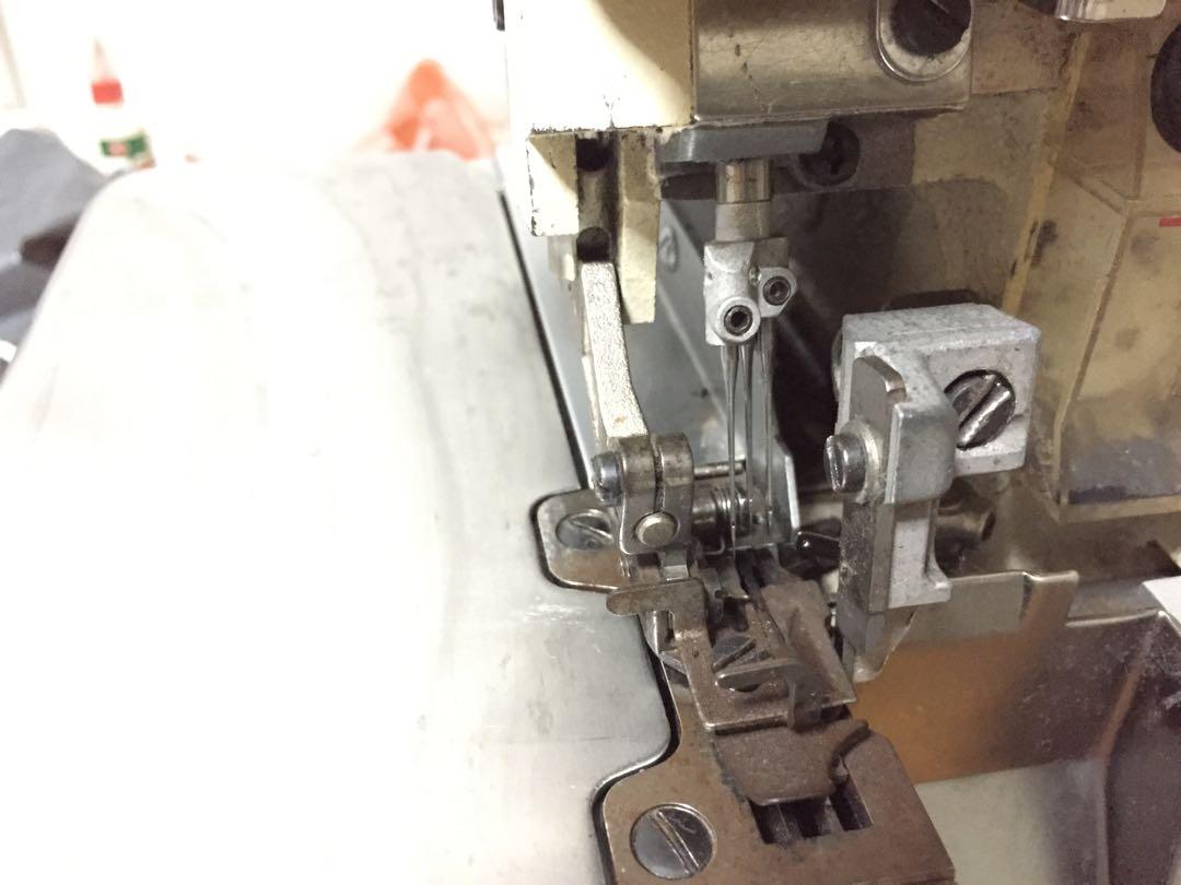 Yamato Industrial Overlock Sewing Machine, Serger, Hobbies & Toys