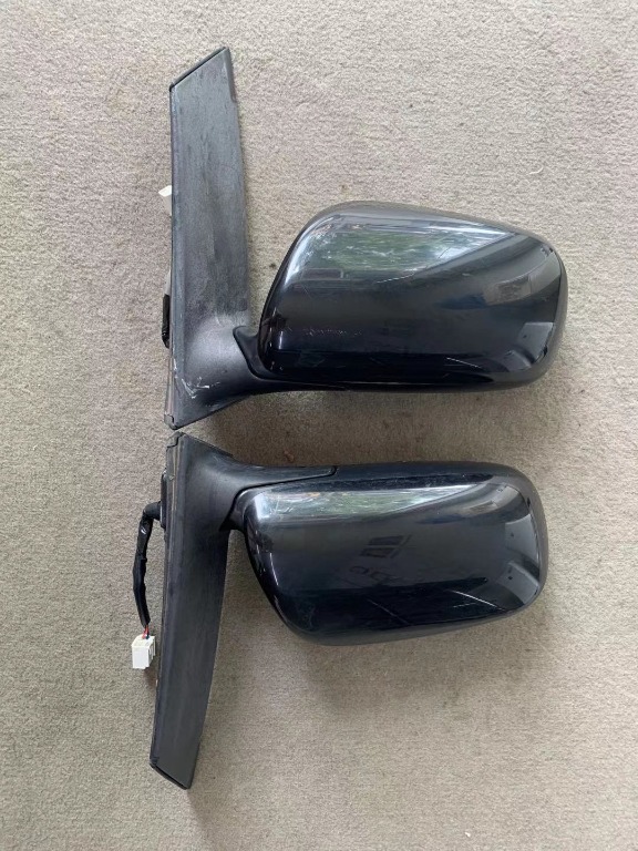 Toyota wish deals side mirror cover