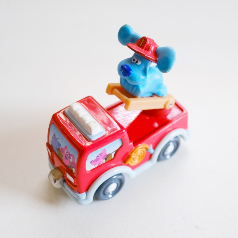 Blue's Clues Take Along Magnetic Die-cast Fire Truck, Hobbies