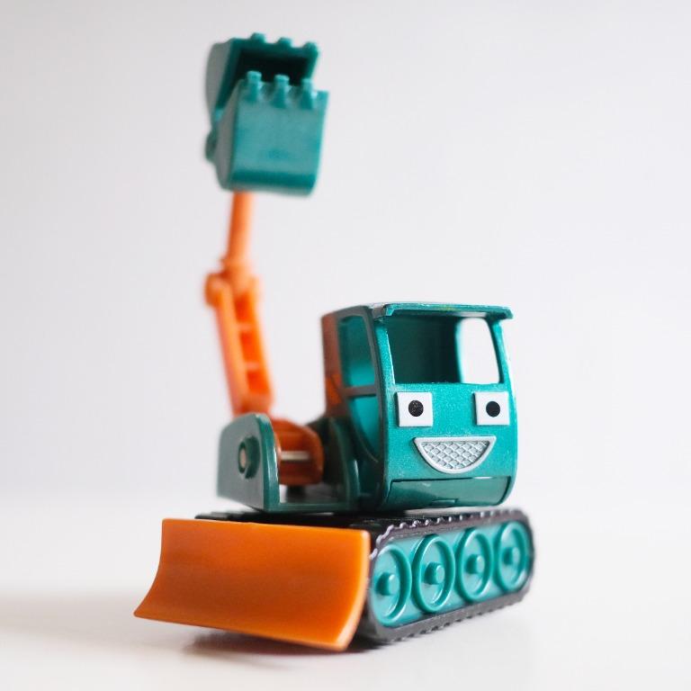 Bob the Builder Take Along Grabber (Category: Kids Toys) located in Binan City. Submitted by bargainsonblock12 (Listing ID 1061449837, Image 2). Description: Moveable front scoop. Extending and opening front claw. Rotating cab. No batteries required. 2007. All pictures are of the actual item. Please zoom in on photos to see condition of the item..