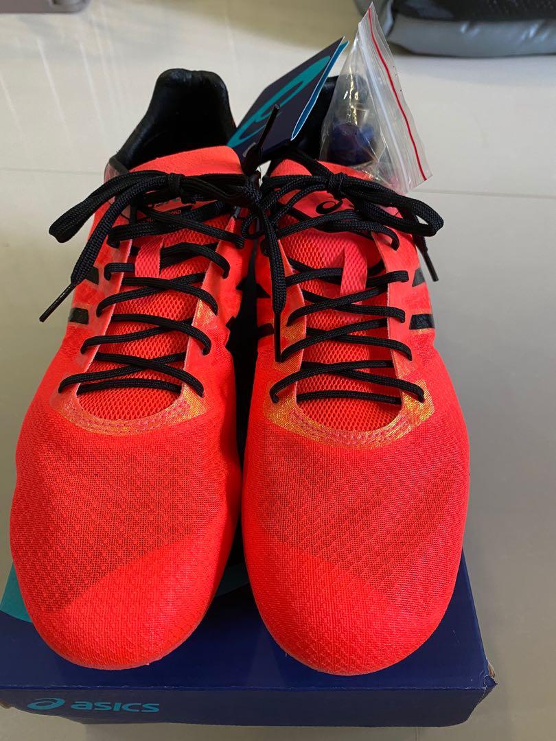 Brand New Asics Distance Spike, Sports Equipment, Other Sports