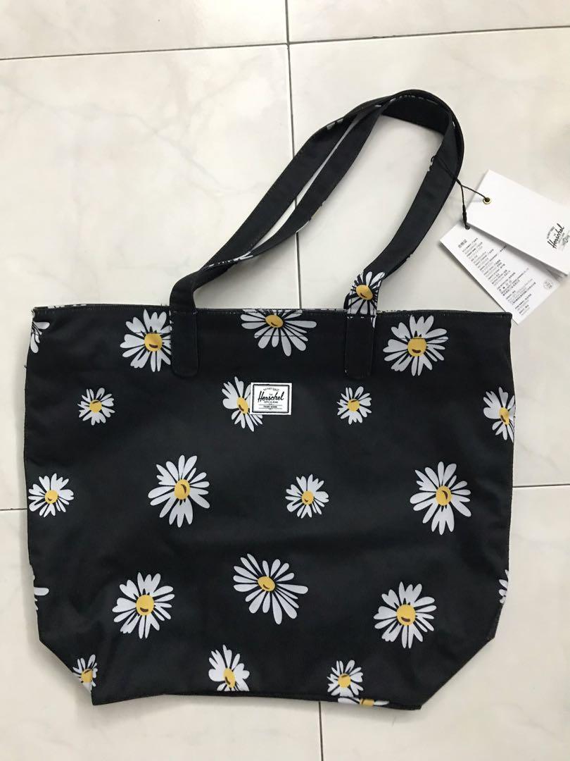Herschel daisy hotsell bag