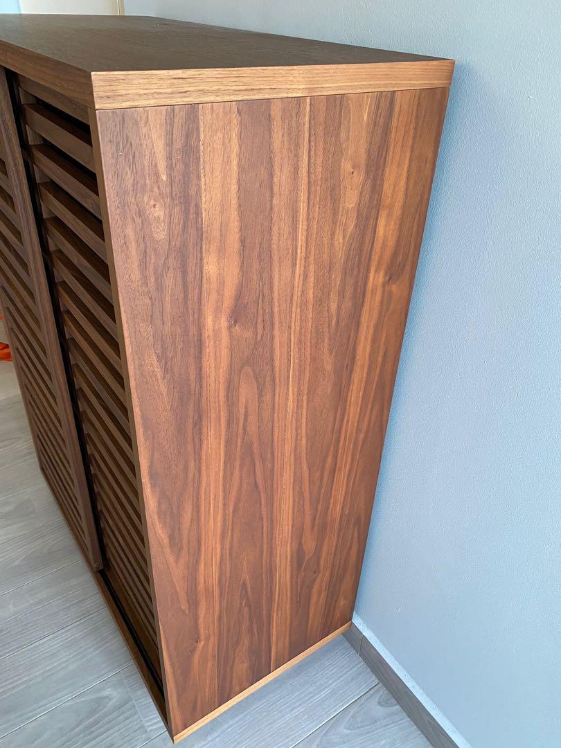 Castlery top shoe cabinet