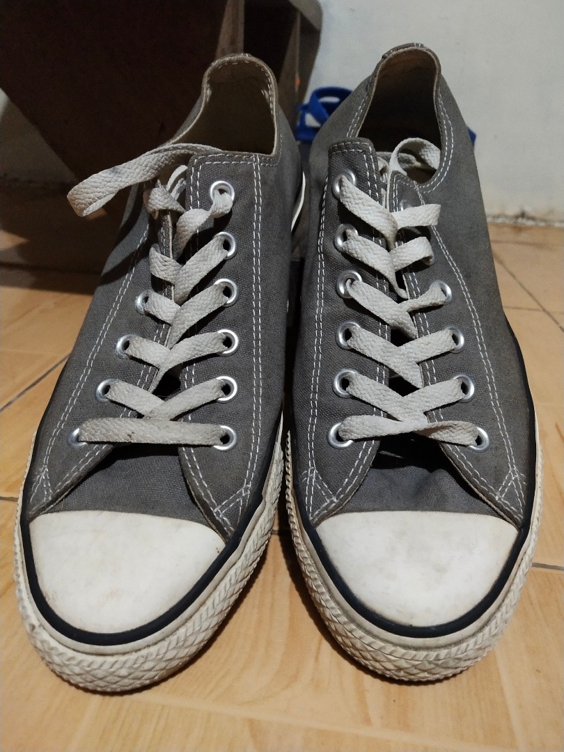 chuck taylor low cut