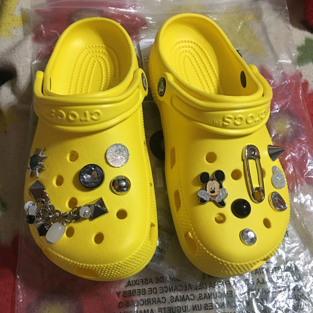 Crocs Yellow Lemon classic clog