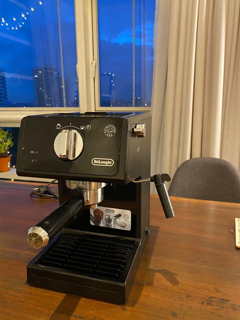 Delonghi espresso machine, TV & Home Appliances, Kitchen Appliances