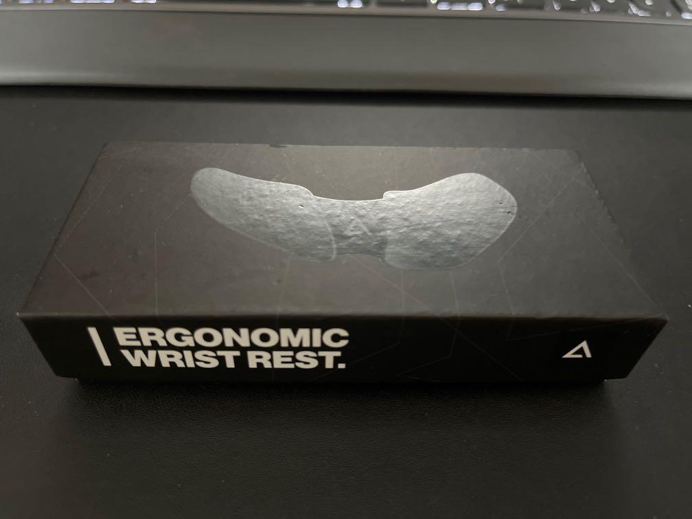 Deltahub Carpio Ergonomic Wrist Rest Large in Grey, Computers & Tech